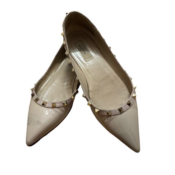 Valentino Light Tan Rockstud Flats - Picture 1 of 6